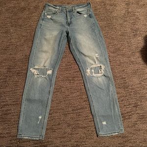 American eagle mom jeans